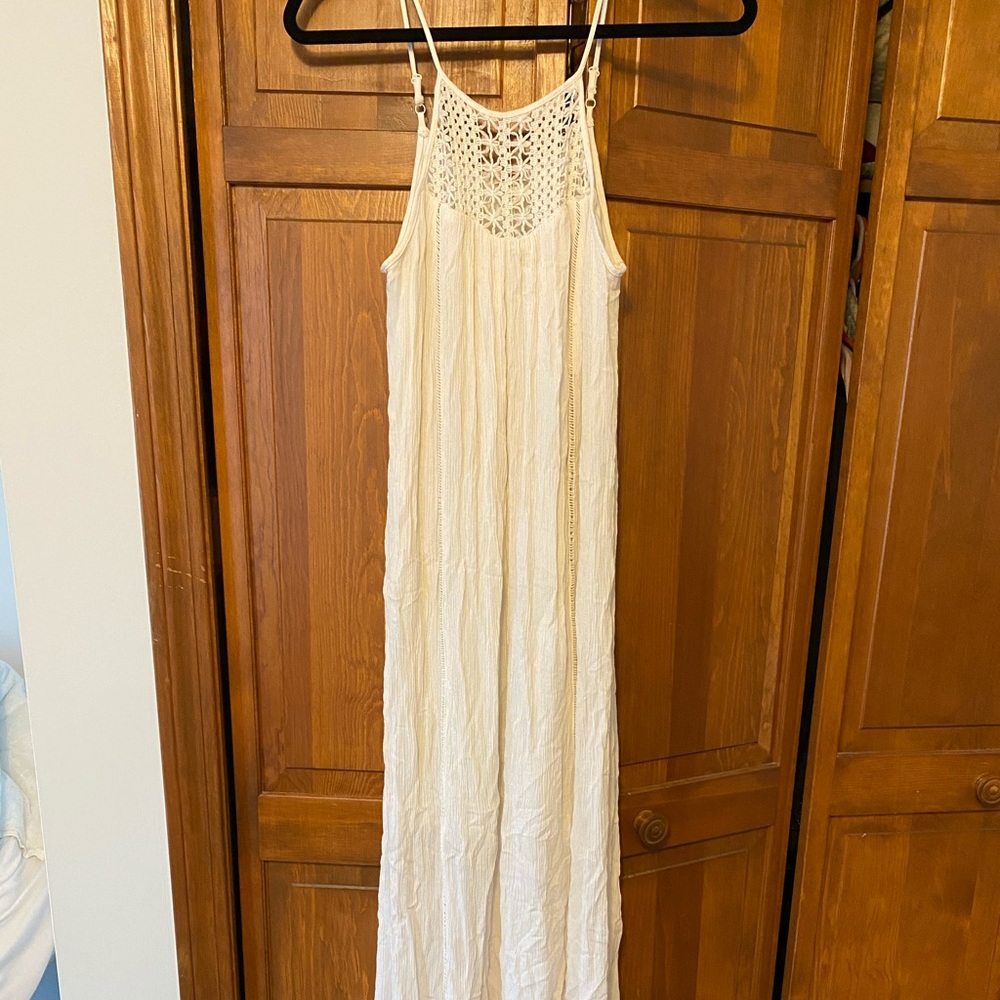 Mossimo white maxi dress